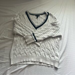 Forever 21 White V-Neck Cable Knit Sweater